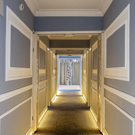 Suhan Seaport Hotel Кушадасъ Екстериор снимка
