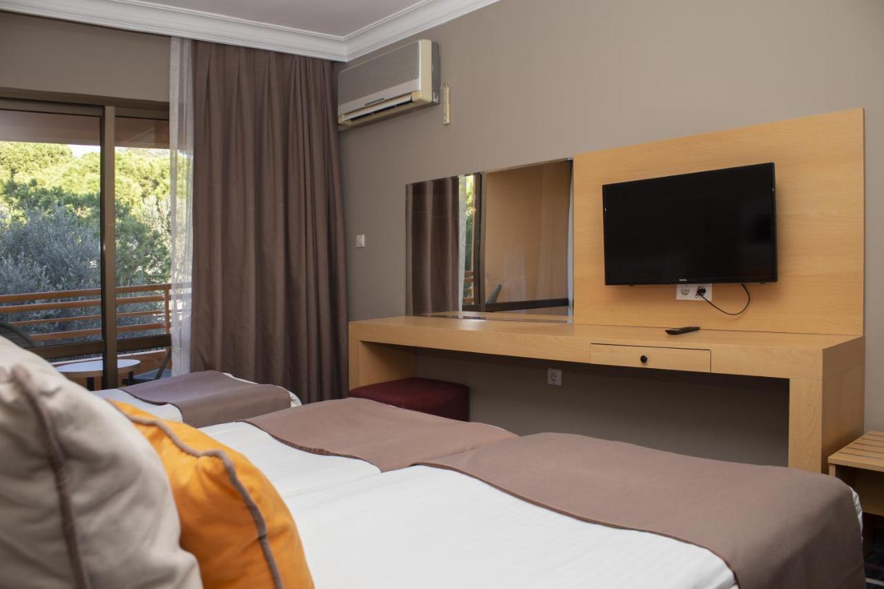 Suhan Seaport Hotel Кушадасъ Екстериор снимка