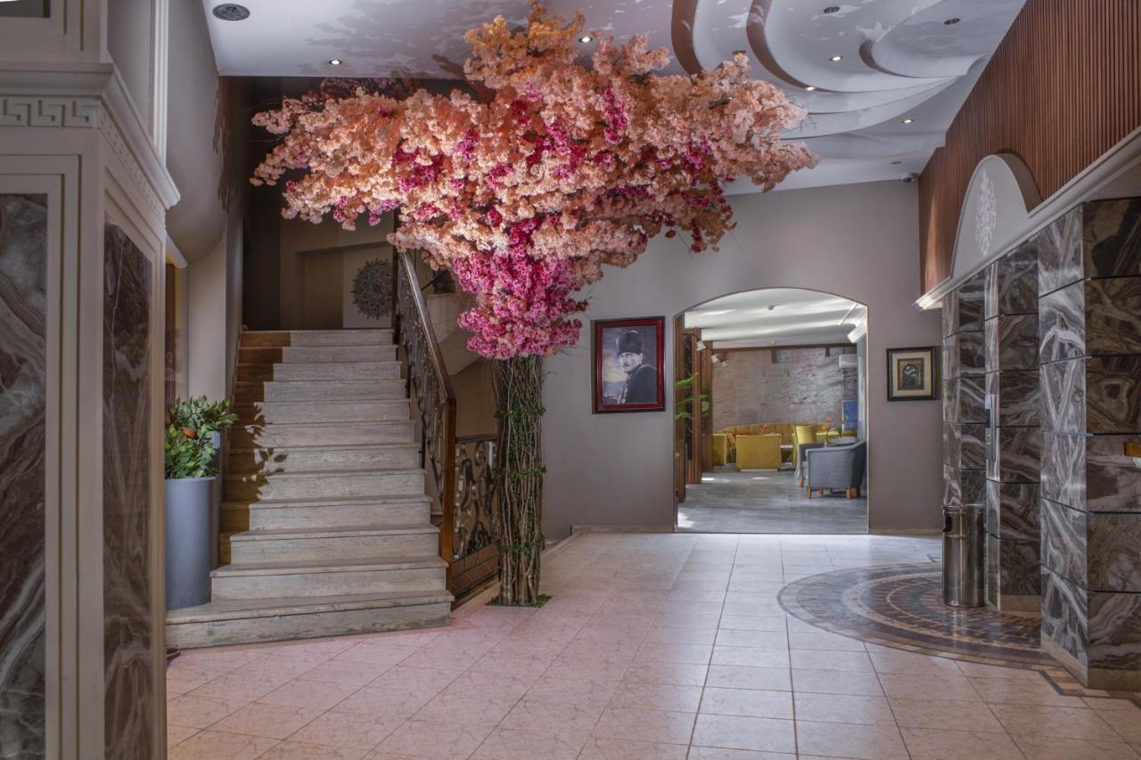 Suhan Seaport Hotel Кушадасъ Екстериор снимка