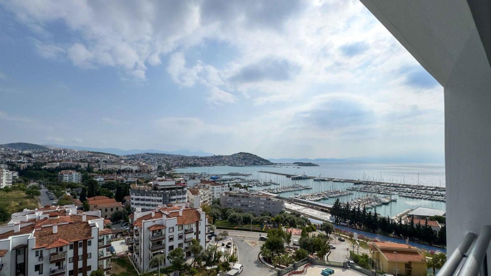 Suhan Seaport Hotel Кушадасъ Екстериор снимка