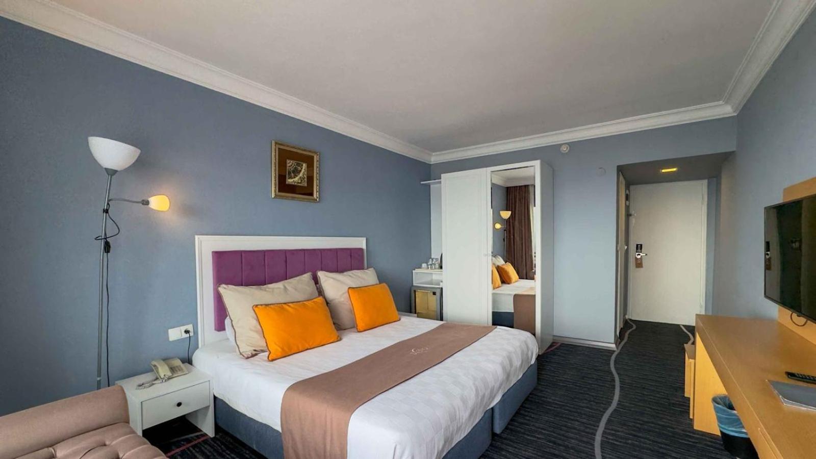 Suhan Seaport Hotel Кушадасъ Екстериор снимка
