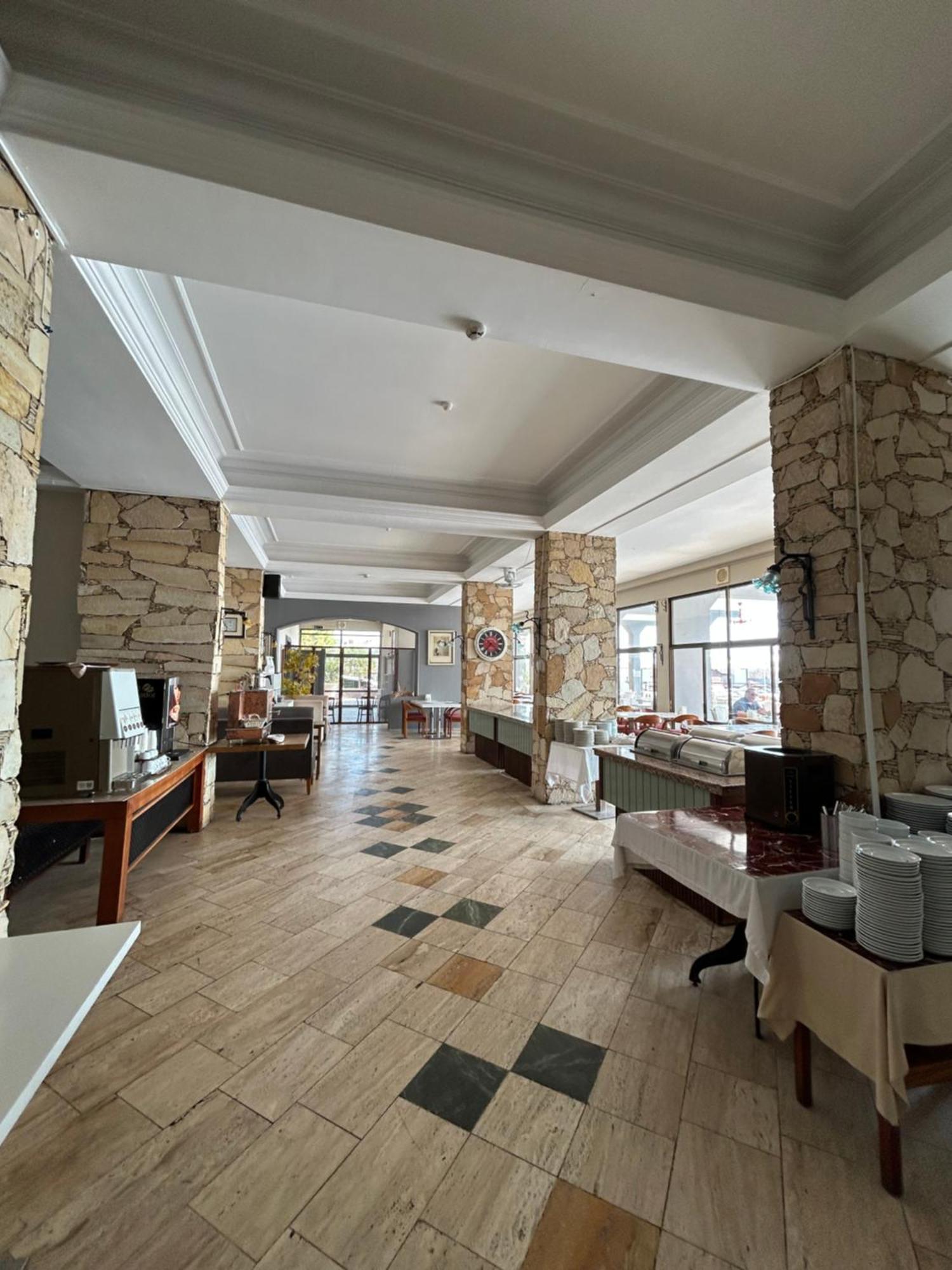 Suhan Seaport Hotel Кушадасъ Екстериор снимка